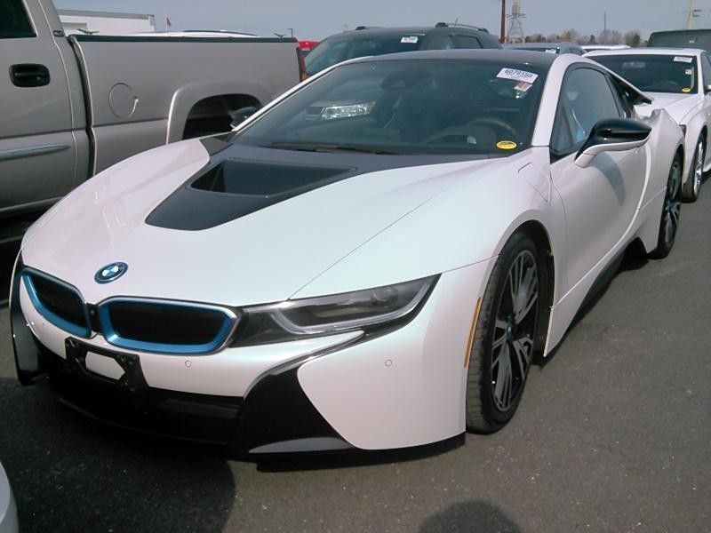 BMW i8 Coupé  電能 汽油  混合動力跑車